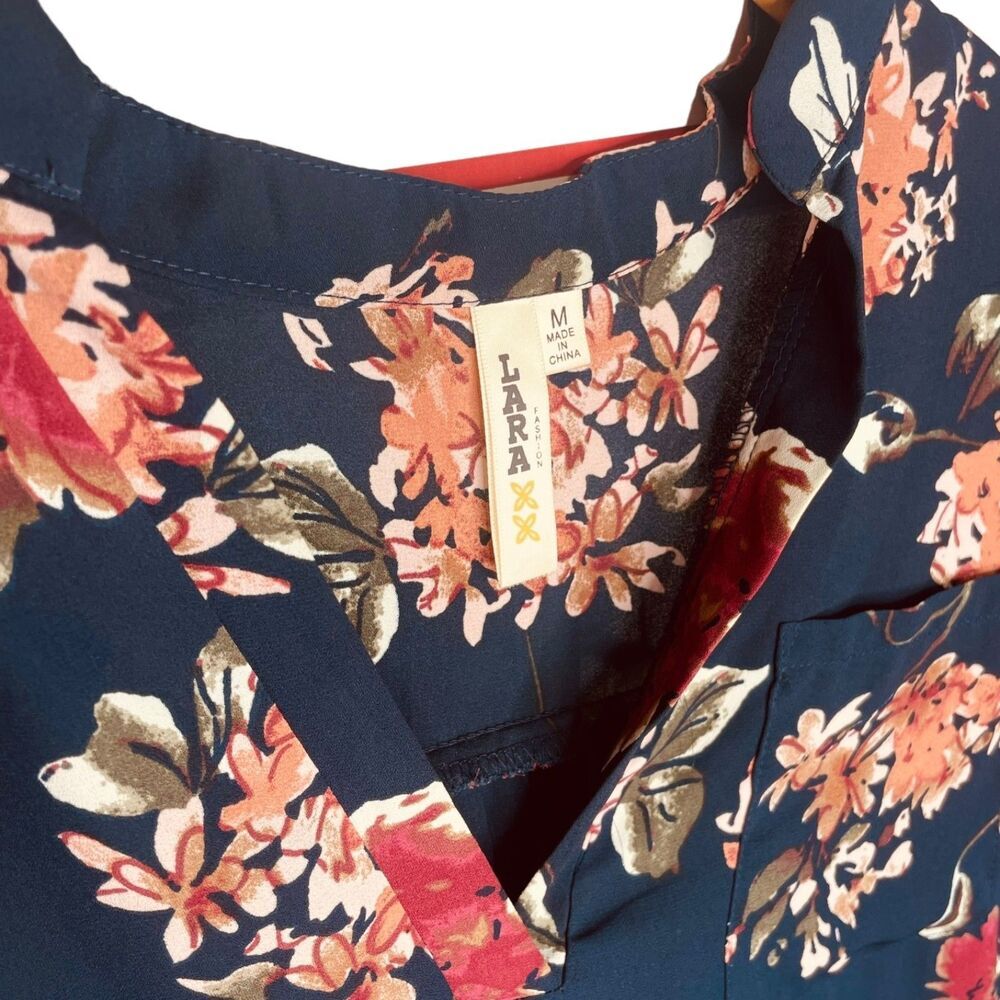 Lara | Navy Floral Print V-Neck Long Sleeve Blouse Size M | EUC - Picture 5 of 13
